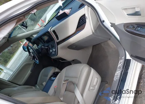 2017 Toyota Sienna Xle 8 Passenger from USA, damaged, VIN 5TDYZ3DC0HS815225